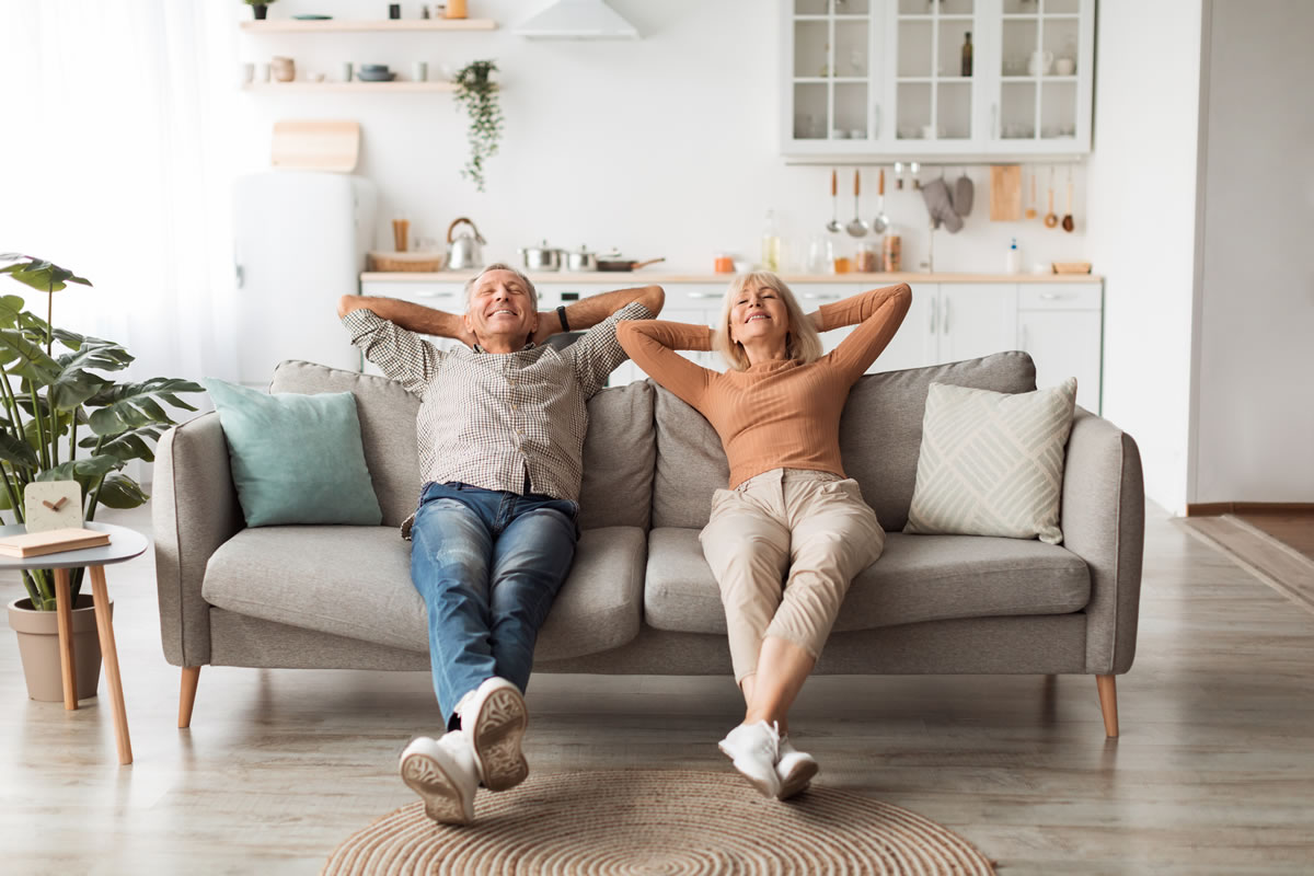 relaxed-couple couple relaxing